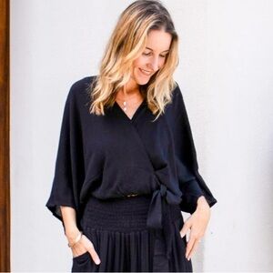 NWT! Bali Queen Krinkle Kimono Top, One Size